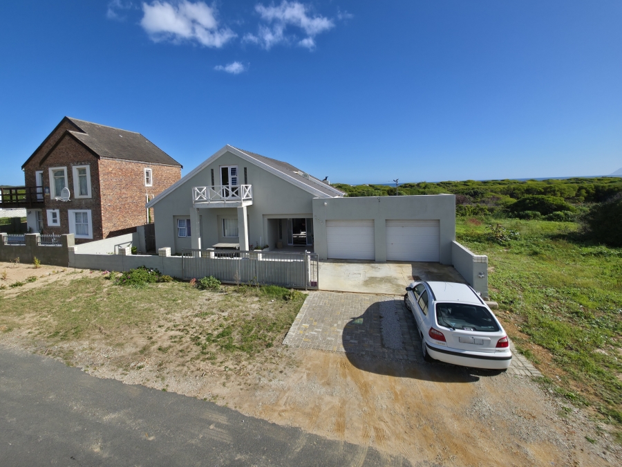 5 Bedroom Property for Sale in Hawston Western Cape